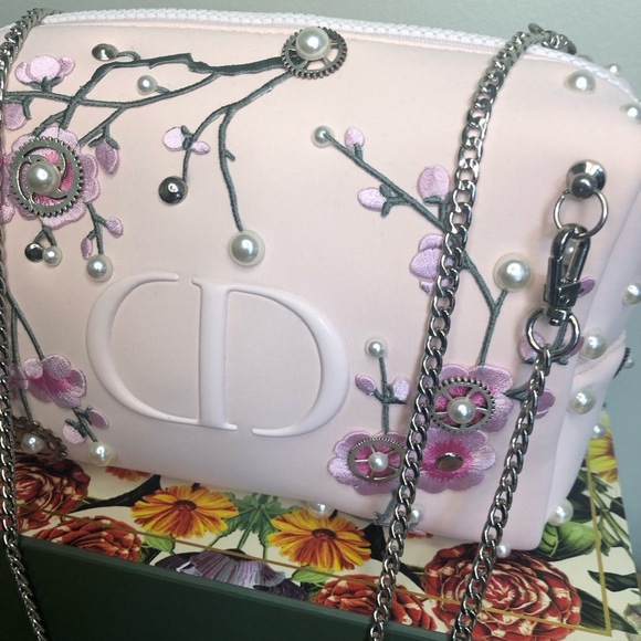 DIOR cosmetic case customized & converted to crossbody. Excellent condition - Picture 6 of 17